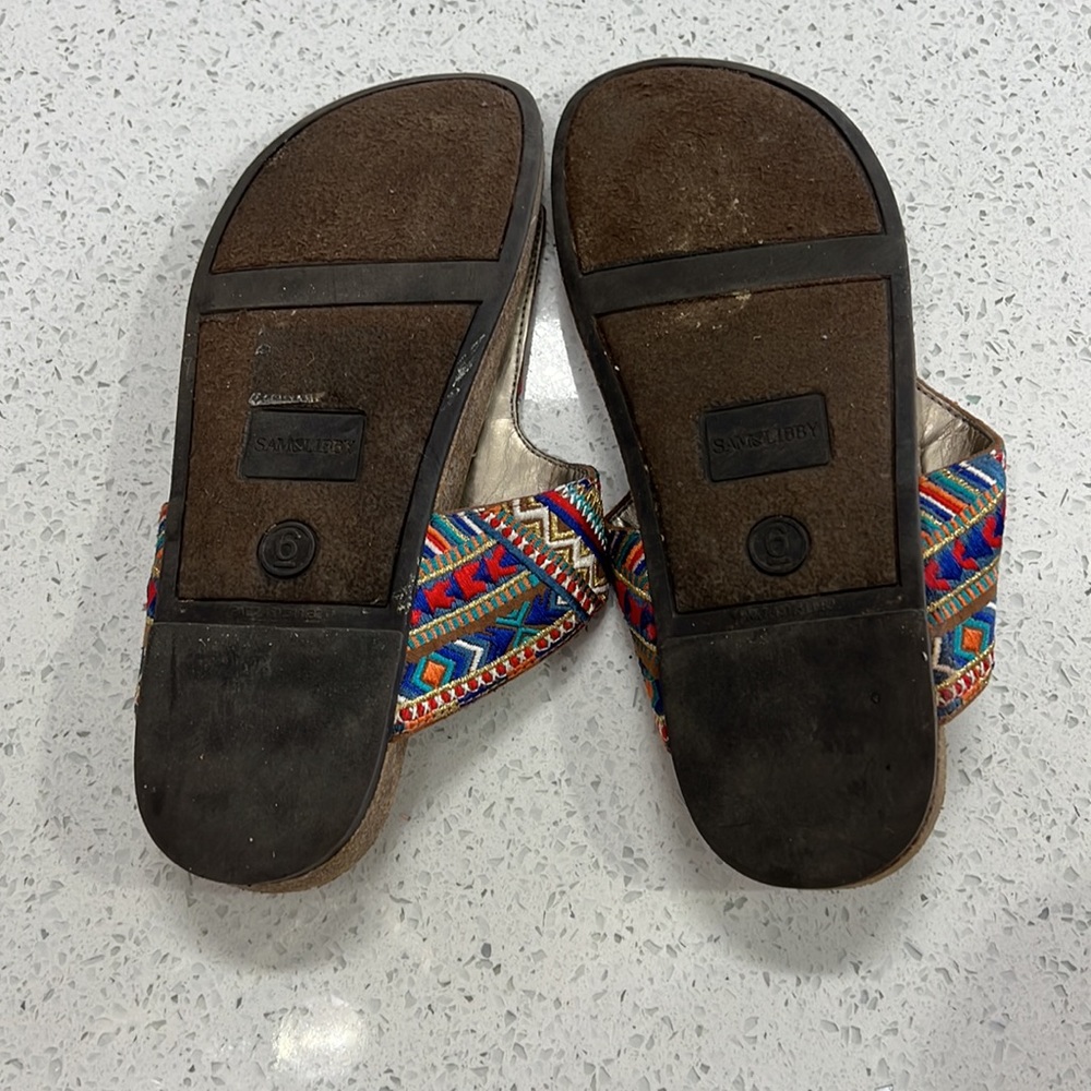 Sam & Libby Embroidered Thong Sandals size 6 - Picture 8 of 9